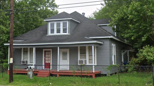Building Photo - 4135 Highland Ave