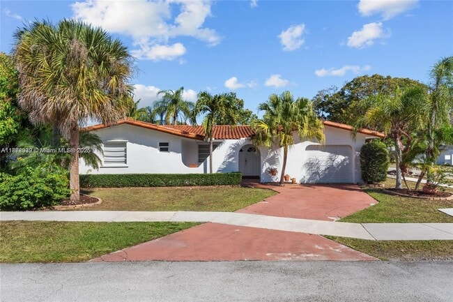 Building Photo - 16665 SW 93rd Ct Rental