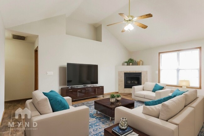 Photo - 418 N Century Ave