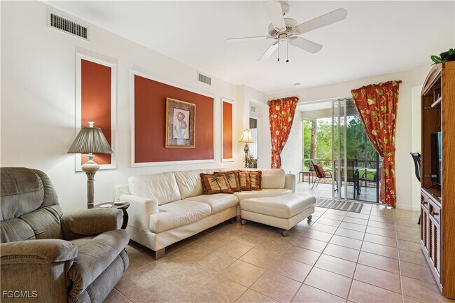 Photo - 11023 Mill Creek Way Unidad 706