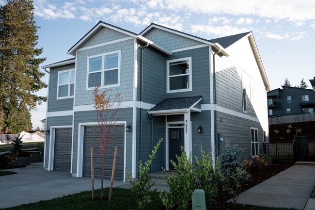 Photo - 5957 Joynak St S