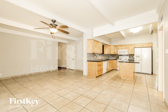 Photo - 2028 W Schell Dr