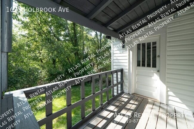 Photo - 1623 Holbrook Ave