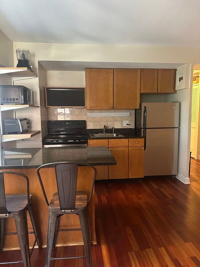 Photo - 4970 N Marine Dr