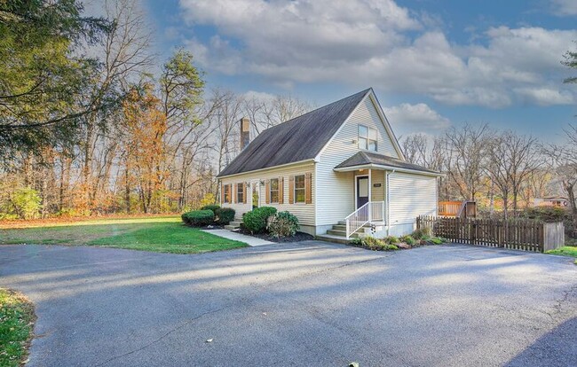 Photo - 2355 Westfield St