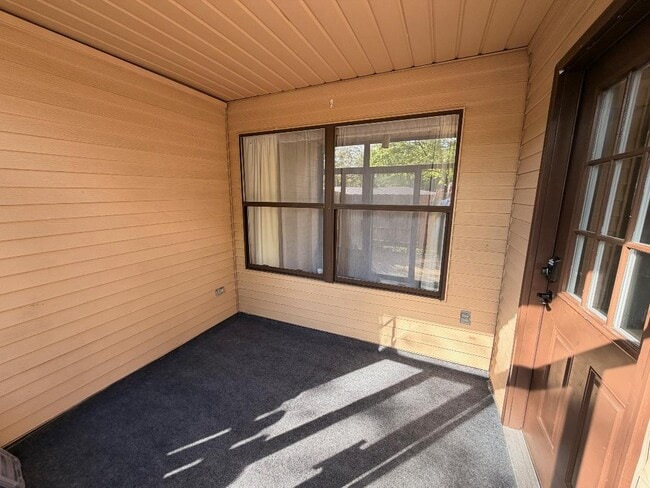Photo - 19143 Surrey Ln Unidad Northville Condo
