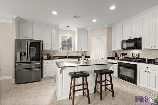 Photo - 13009 Roundlake Dr