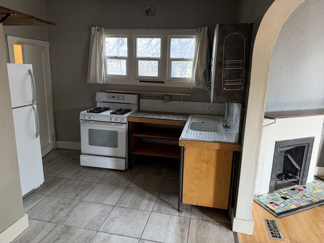 Photo - 553 E 700 S Unit Apt 3