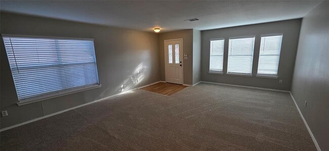 Photo - 3037 Bradford Park Dr