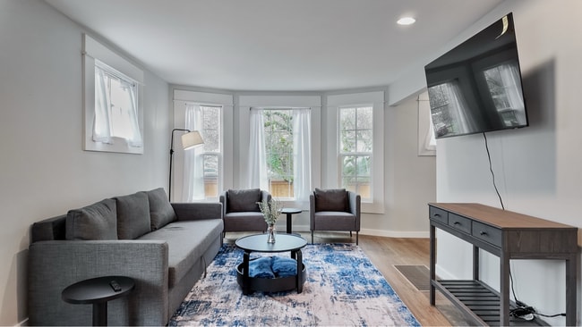 Photo - 2800 E Thomas St