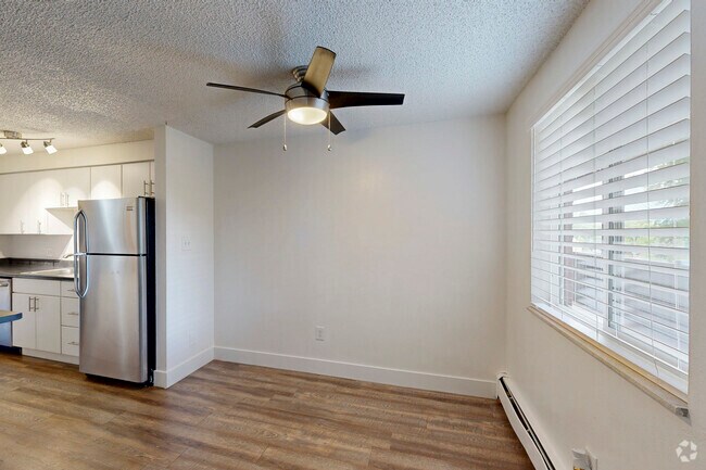 2 habitaciones, 2 baños - 800 pies cuadrados - Comedor - Reed Park Apartments