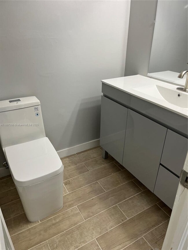 Photo - 666 W 81st St Unit 318