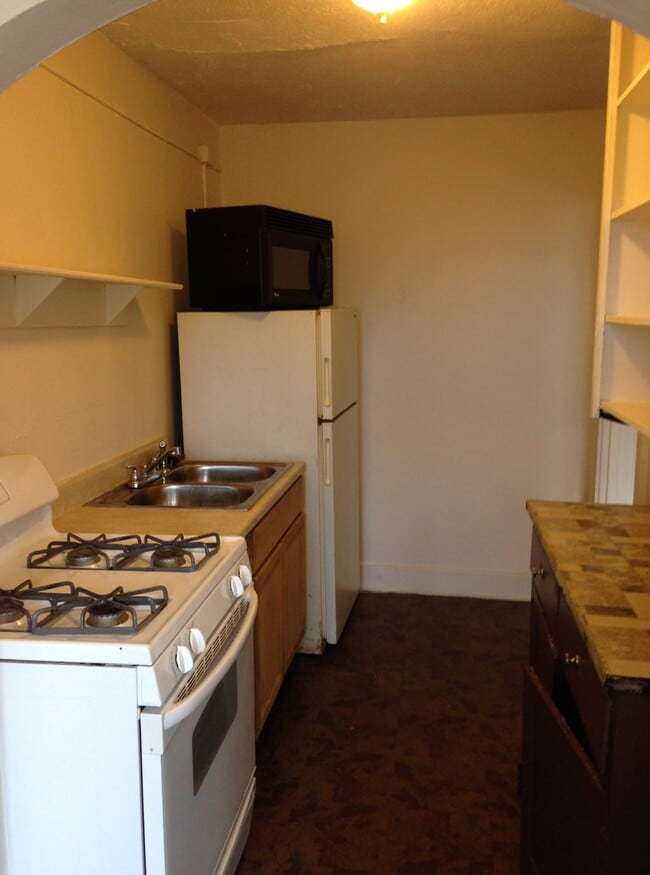 Photo - 1751 S Main St Unit 3