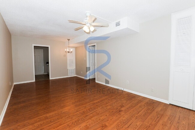 Photo - Charming 2BR/1BA Nestled in the Heart of Historic College Park Unidad 11