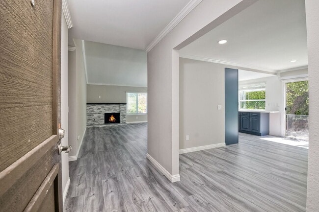Building Photo - Single Story, Large Corner Lot with Pool p... Rental