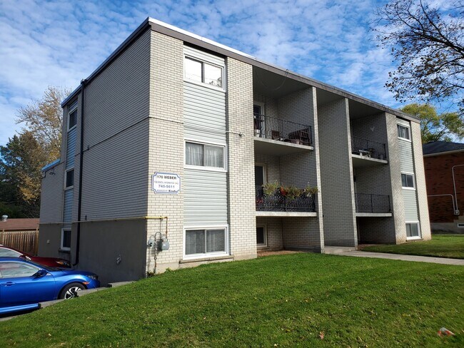 Building Photo - 170 Weber St N