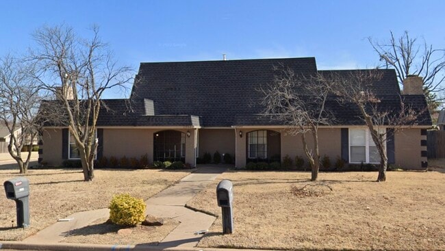 Building Photo - 11040 Spring Holw