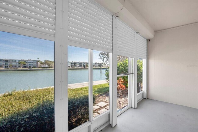 Photo - 7625 Sun Island Dr S Unit 101