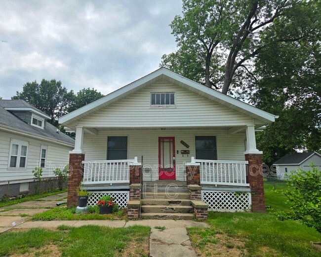 Photo - 1031 N Franklin Ave Casa