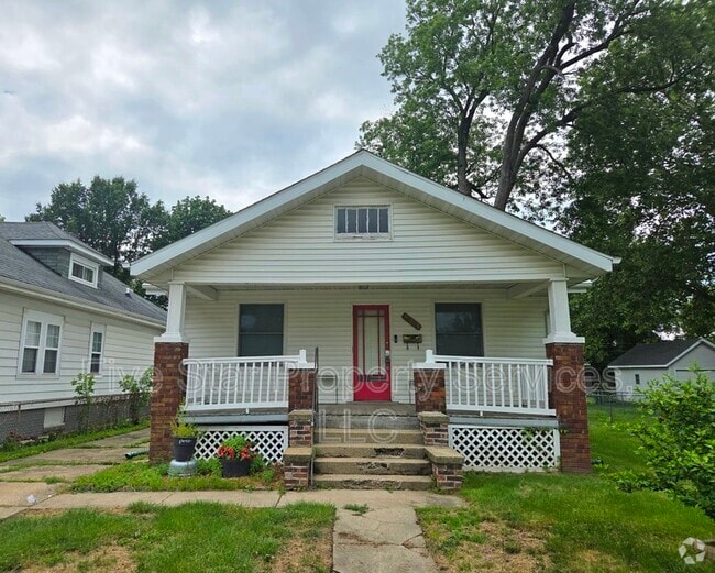 Building Photo - 1031 N Franklin Ave Rental