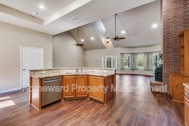 Photo - 226 Co Rd 2250