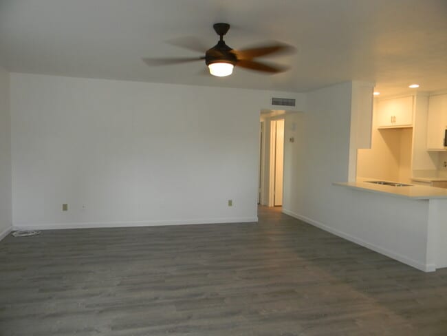 livingroom - 748 E Joan D Arc Ave Unit 748