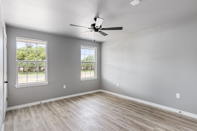 Photo - 9114 Apartment Homes || Midway ISD || Wate...