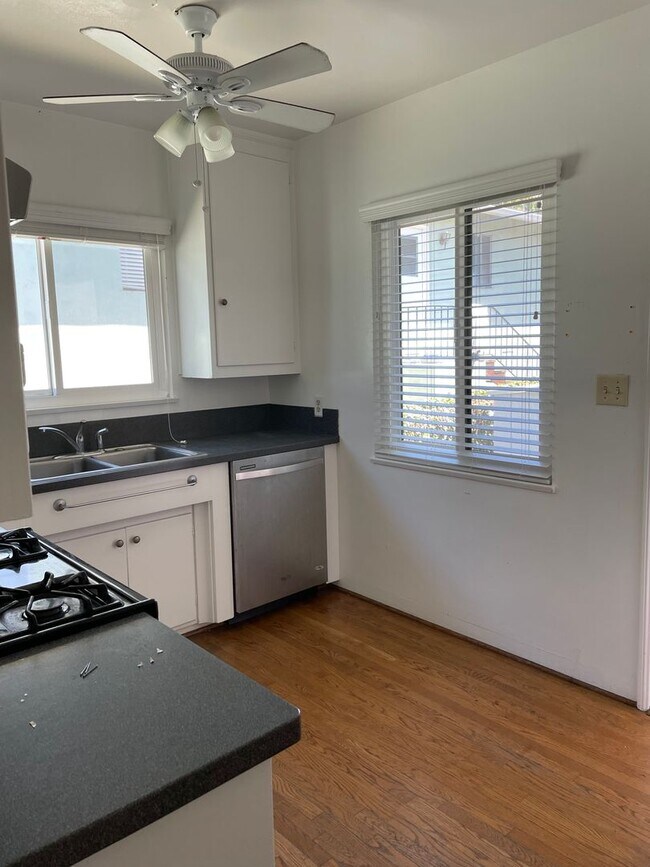 Photo - 1025 N Milpas St Unit 3