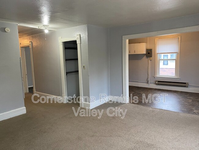Photo - 205 3rd Ave SE Unit 4