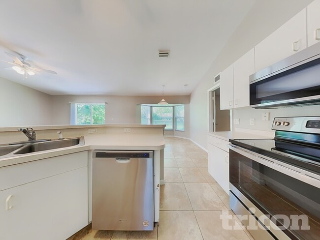 Photo - 18291 Troon Ave