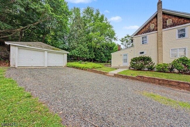Photo - 242 W Hanover Ave