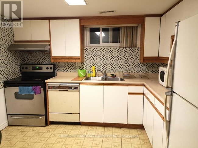 Photo - 22 Glendinning Ave