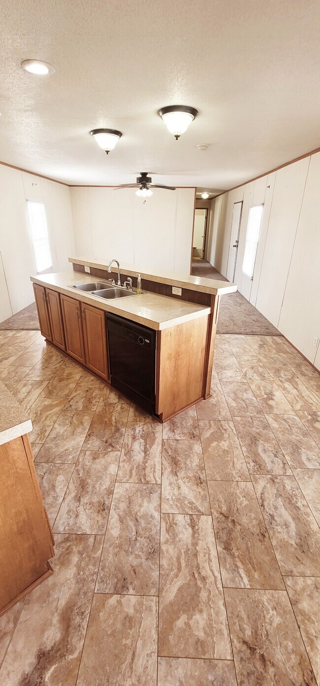 Photo - 4105 Carlyss Dr