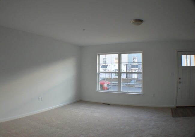 Photo - 5135 Laurel Valley Ln