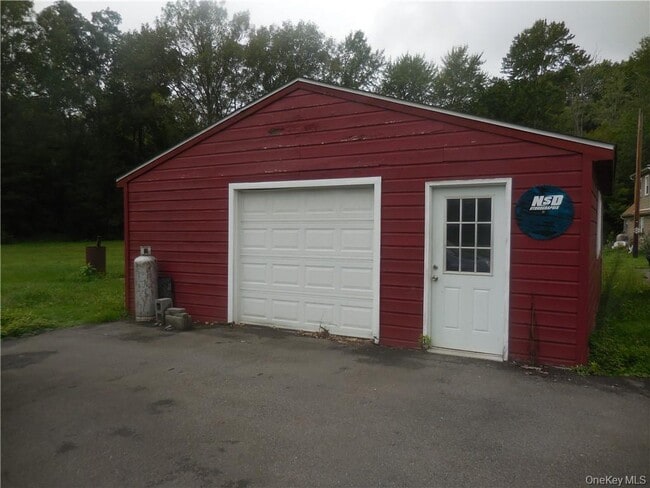 Photo - 43 S Ohioville Rd