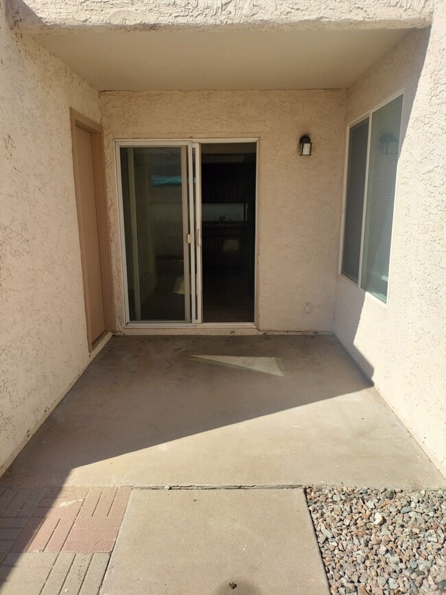 Back patio - 1342 W Emerald Ave
