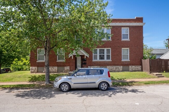 Photo - Dear Elenore, I'm Writing in Hopes You Lov... Unit 2S-610