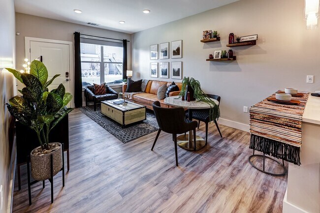 Icon Apartment Homes at Ferguson Farm