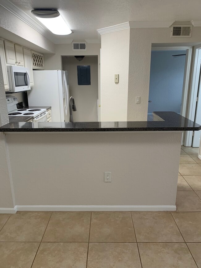 Photo - 805 Boardwalk Dr Unidad Belleza