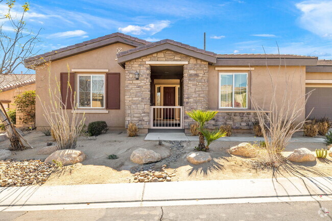 Building Photo - 73685 Vermeer Way Rental
