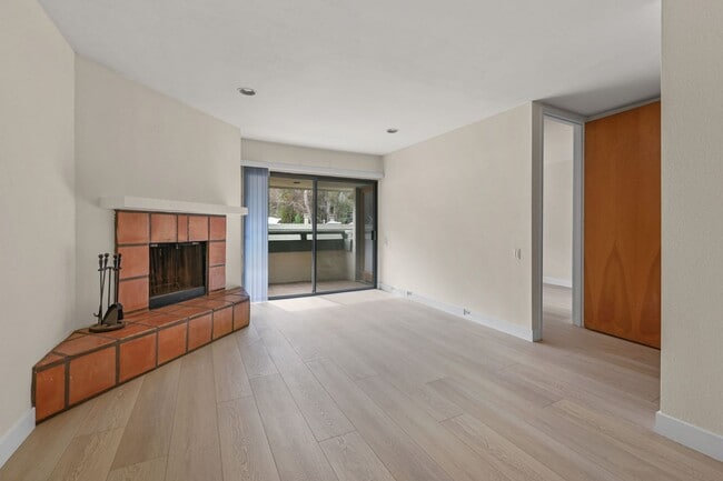 Photo - MISSION HILLS 2BR / 2BA CONDO – HALF OFF 1... Unit # 23