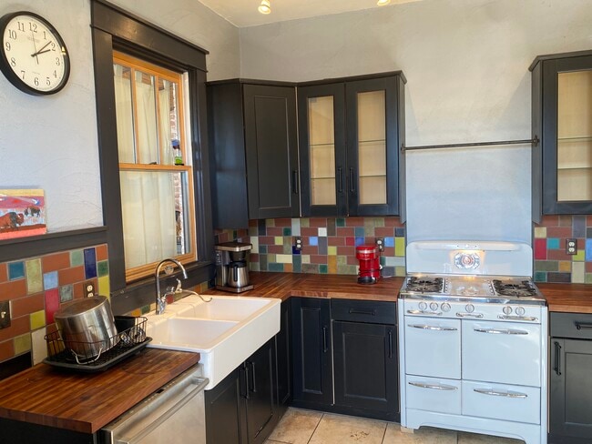 Photo - 603 N Arizona St