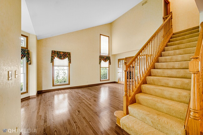 Photo - 1341 E Thacker St