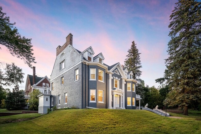 Photo - Beautiful 2 Bedroom/2 Bathroom First Floor Apartment in East Duluth Mansion - AVAILABLE JUNE! Unit 2307 E Superior St - 1