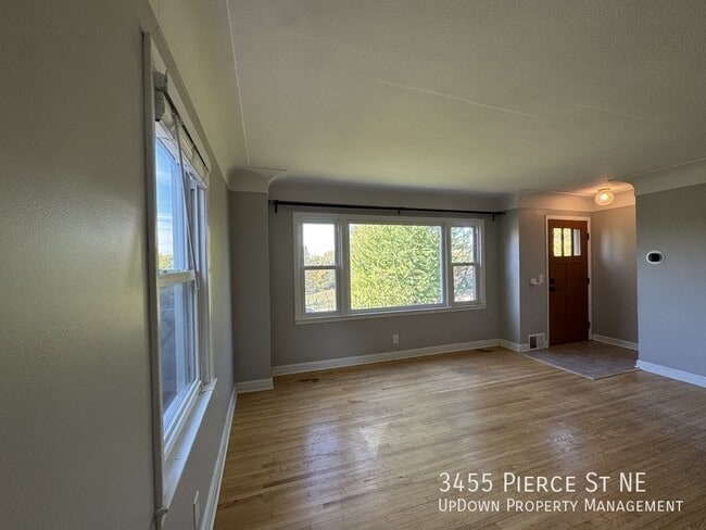 Photo - 3455 Pierce St NE