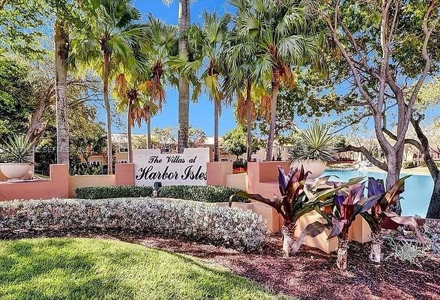 Photo - 4949 N Harbor Isles Dr