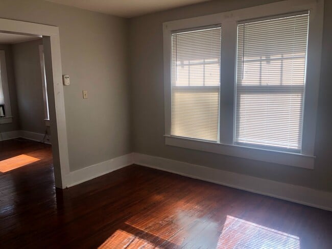 Photo - 506-506 Kingston Ave NE Unidad 506A