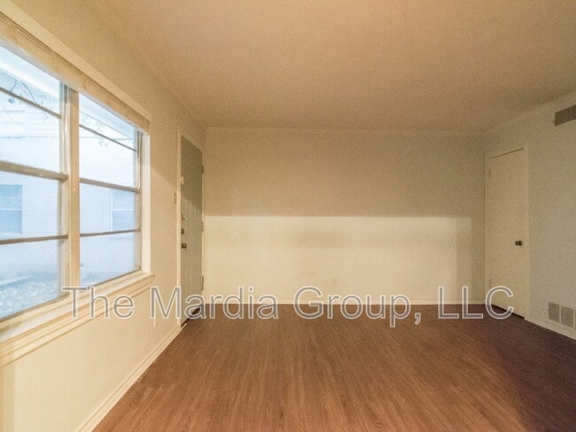 Photo - 4311 Cole Ave