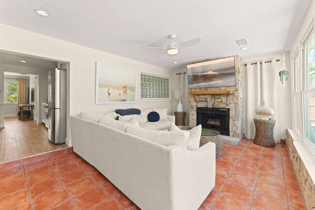 Photo - 931 S 4th St Unidad ID1044467P