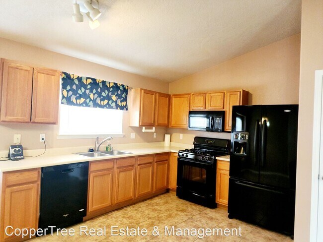 Photo - 4 br, 2 bath House - 764 Terra Cotta SW